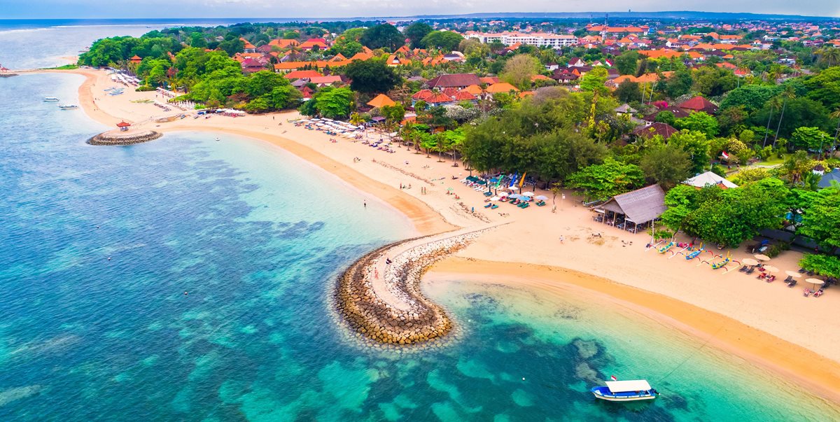 Plaja-Sanu-Bali-Indonesia